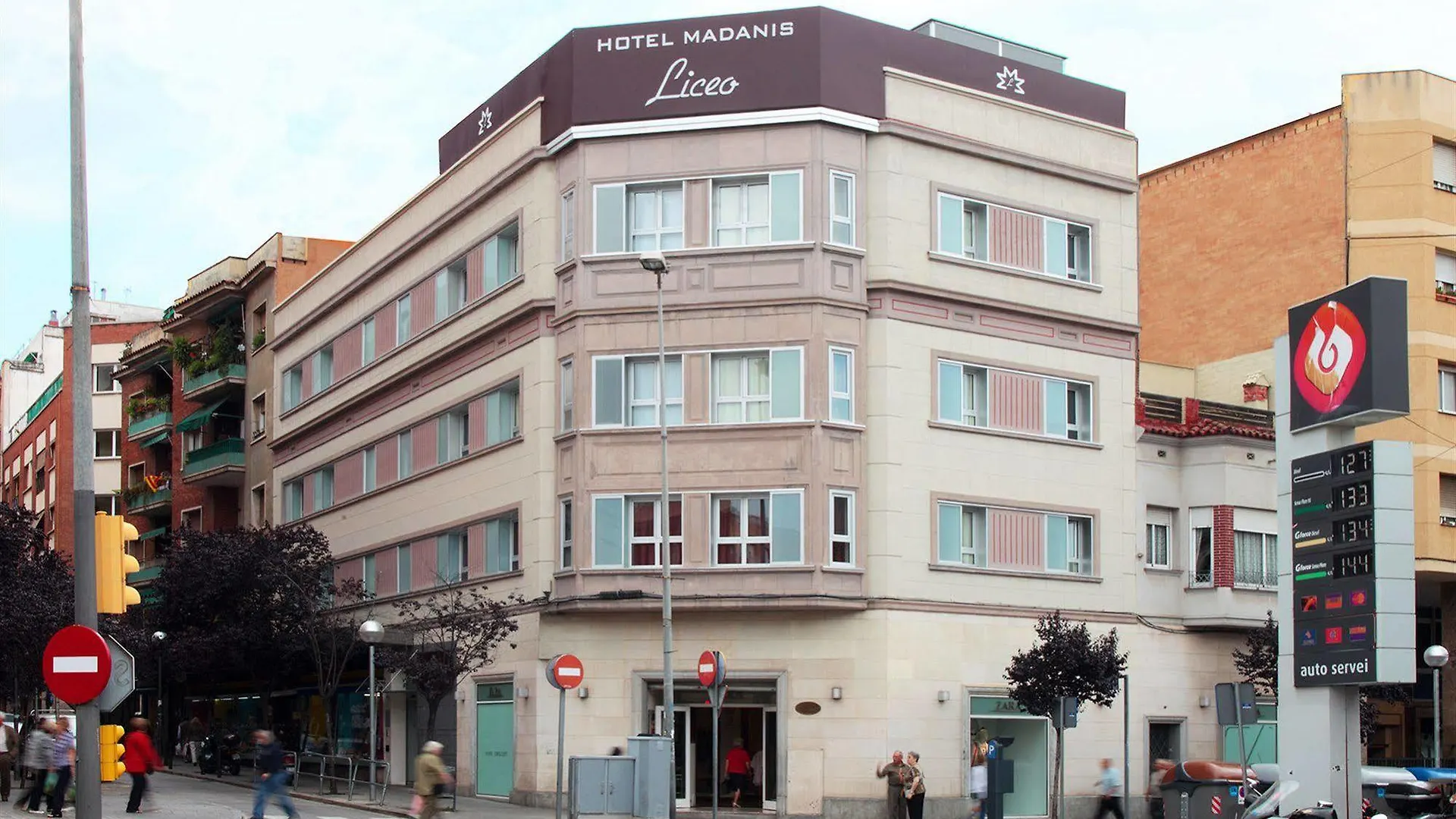 ***  Hotel Madanis Liceo L'Hospitalet de Llobregat Spain