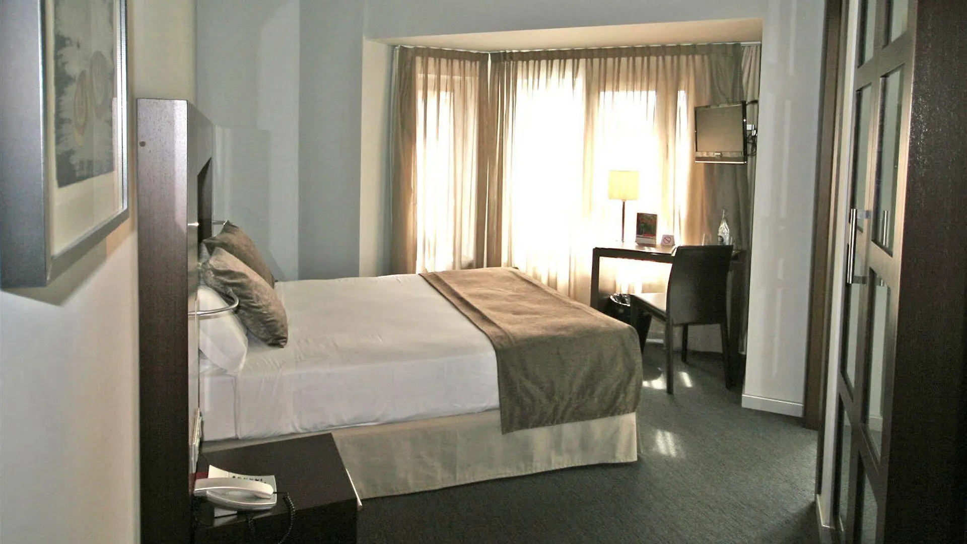 Hotel Madanis Liceo L’Hospitalet de Llobregat 3*,  Spanien